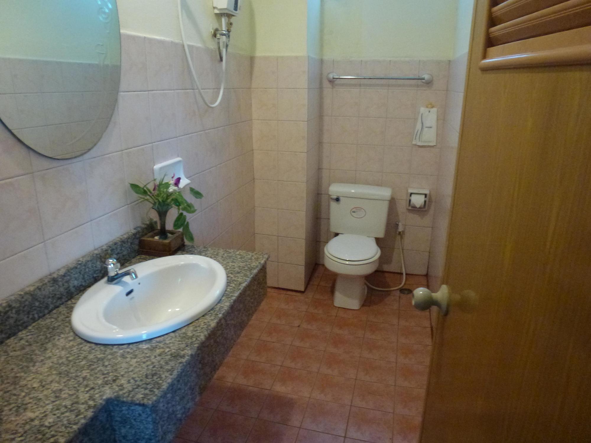 Sabai Mansion Apartman Ao Nang Kültér fotó